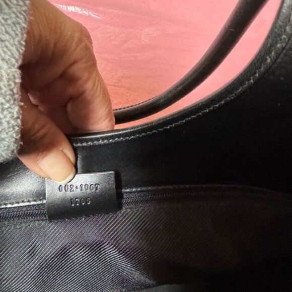 Gucci Black GG Canvas Shoulder Bag - Picture 8 of 9